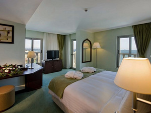 CROWNE PLAZA ANTALYA (3 foto / 9)