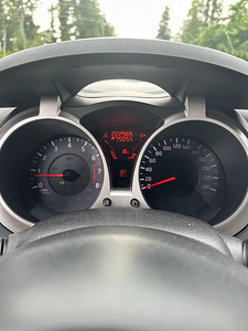 Nissan Juke 1.6б 2013г (9 фото из 10)