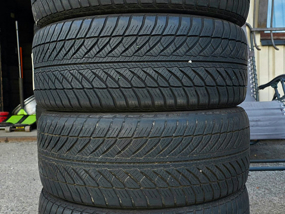 R18 rehvid 245 45 18 goodyear 6-7mm 4tk