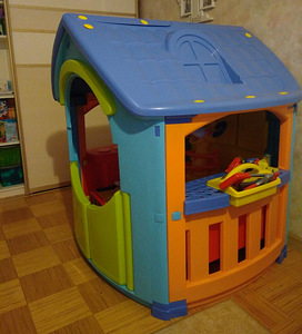 Детский игровой домик (2 фото из 4)