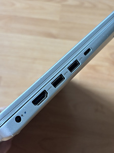 Dell Inspirion 7591 (3 фото из 6)