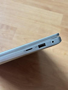 Dell Inspirion 7591 (5 фото из 6)