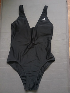 Купальник Adidas (1 фото из 4)