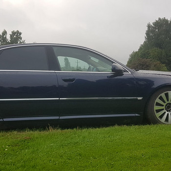Varuosadeks Audi A8 D3 4.2 V8 246kW (BFM) 2003