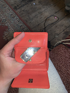 Chanel Mini Clutch with Pearl Chain - Red Quilted Lambskin (5 foto / 10)
