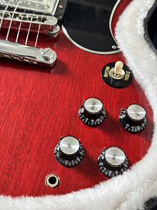 Электрогитара Gibson SG (6 фото из 6)
