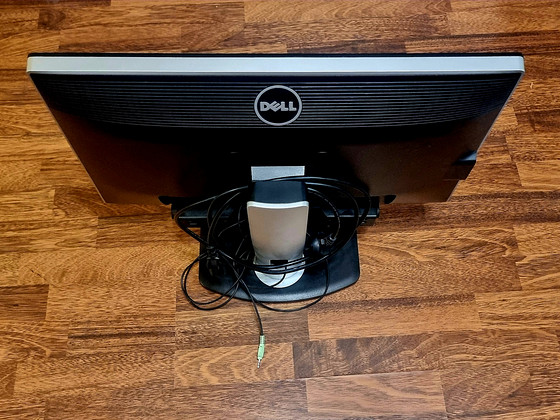 LCD monitor DELL U2412Mb ja Dell Soundbar AX510