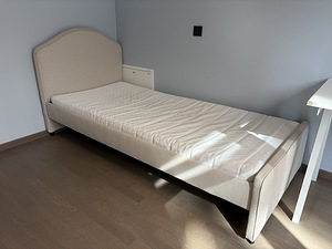 Polsterdusega IKEA voodi (1 foto / 1)