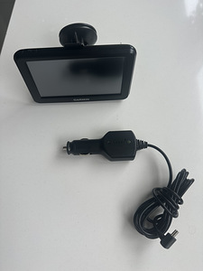GARMIN NÜVI 50 (1 foto / 2)