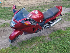 Honda CBR 1100XX Blackbird 2000 г. (2 фото из 3)