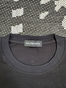 Balenciaga T-shirt (3 foto / 3)