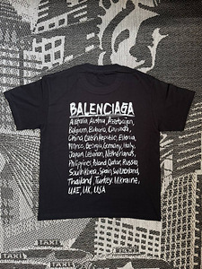 Balenciaga T-shirt (2 foto / 3)