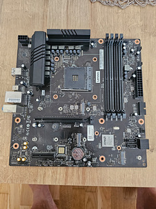 Lenovo Legion T5, emaplaat, prose, 32gb mälu (2 foto / 7)
