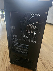 Lenovo Legion T5, emaplaat, prose, 32gb mälu (7 foto / 7)