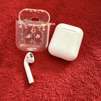 Apple AirPods (2-го поколения) + защитный чехол
