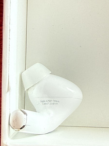 Apple AirPods Pro (2-го поколения) — правый наушник (модель A2931) (2 фото из 2)