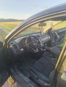 Honda CR-V (7 foto / 9)
