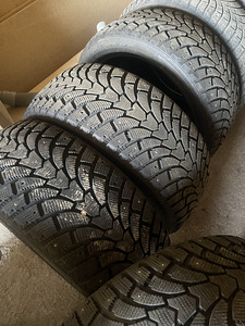 245/40 R18 (2 фото из 3)