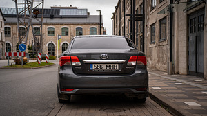 Müüa Toyota Avensis 1,8, bensiin, automaat (15 foto / 15)