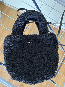 Dkny (1 фото из 3)