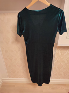 Нарядное платье ZARA TRAFALUC (5 фото из 5)