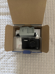 Canon PowerShot S90 (2 фото из 7)