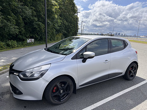Renault Clio 2013 (1 foto / 10)