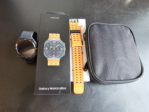 Продаётся Samsung Galaxy Watch Ultra (1 фото из 2)