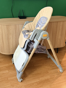 Стульчик для кормления Kinderkraft LASTREE 2 в 1 (2 фото из 10)