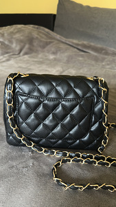 Chanel (2 фото из 4)