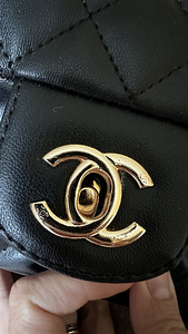 Chanel (3 фото из 4)