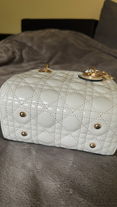 Dior (2 фото из 5)