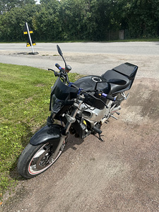 Suzuki gsxr700 (2 фото из 6)