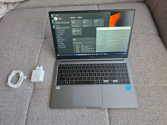 Samsung Book4 15 ноутбук