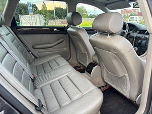 Audi A6 (4 foto / 6)
