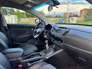 Kia Sportage (4 foto / 6)
