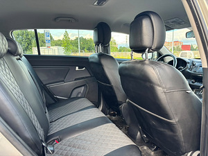 Kia Sportage (6 foto / 6)
