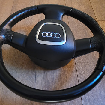 Audi A3 2005 г. Оригинальный руль