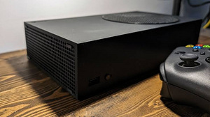 Xbox Series S 1TB (2 фото из 2)