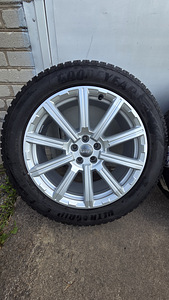 5x112 20" ET 33 Audi Q7/Q8 OEM в очень хорошем состоянии! (6 фото из 10)