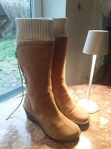 UGG talvesaapad Uued! (2 foto / 5)