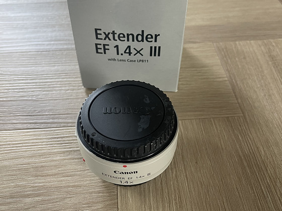 Canon EF 1.4x III Extender / телеконвертер