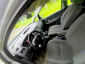 Ford C Max (7 фото из 8)