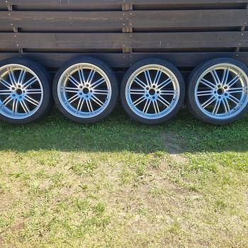 5x114.3 erilaiusega veljed.