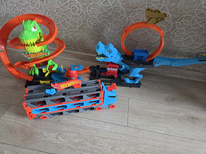 HOT WHEELS (1 фото из 1)
