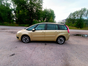 Citroen C4 Picasso (2 фото из 10)