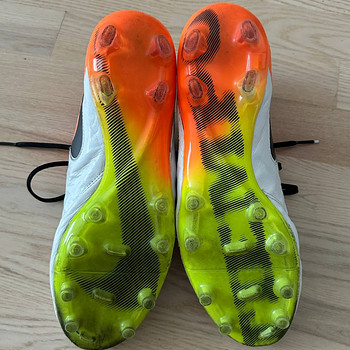 Бутсы Nike Tiempo Legend 6 FG