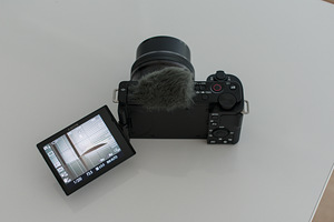 Sony ZV-E10 (4 фото из 5)