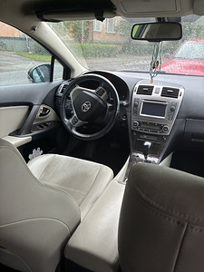 Toyota Avensis 2014 1.8 (3 foto / 6)