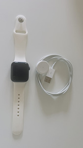 Apple watch 5 40mm (1 foto / 2)